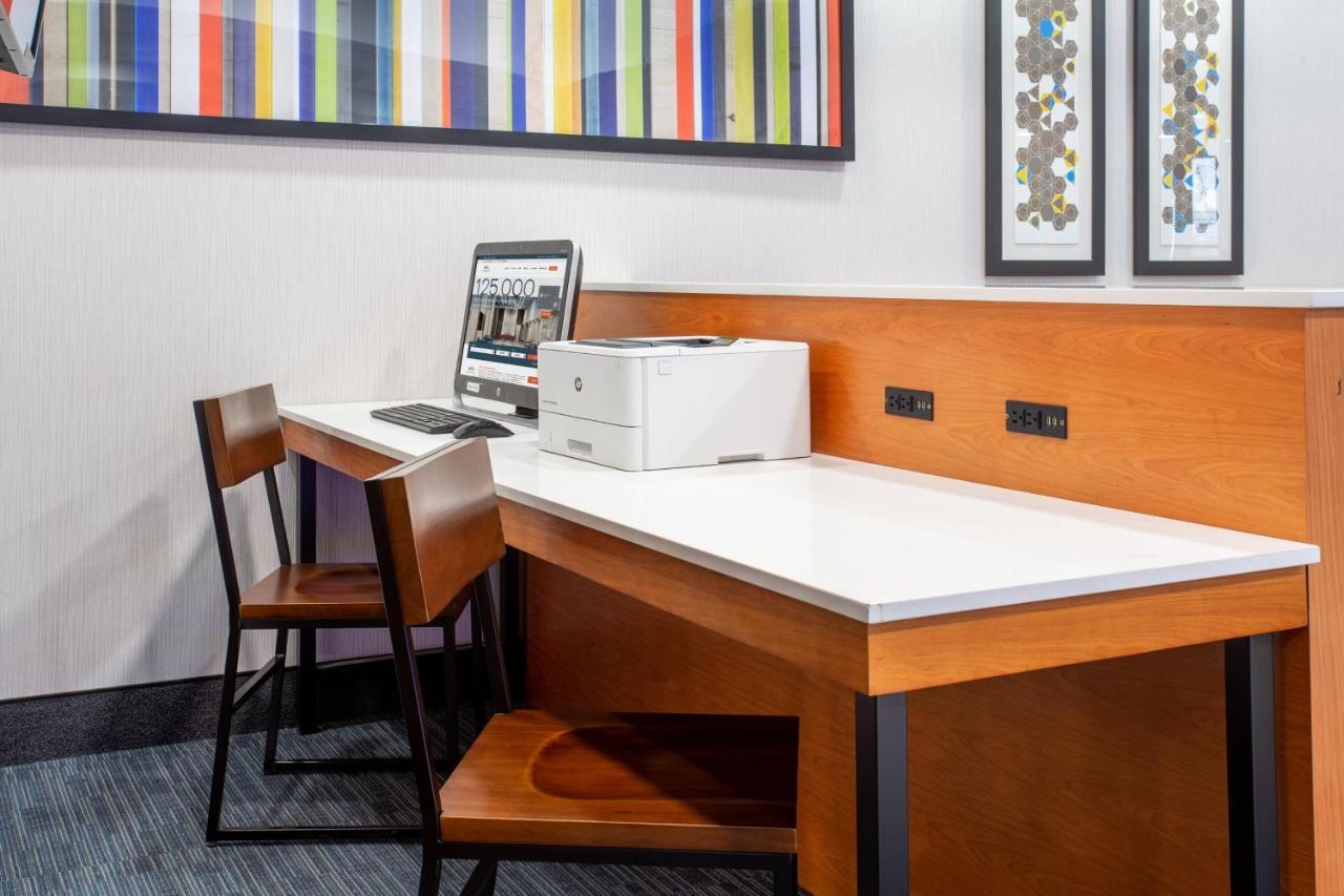 Holiday Inn Express Hotel & Suites Fort Wayne By Ihg Ellisville Extérieur photo